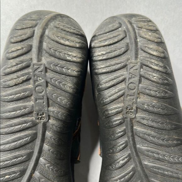 Naot Black and Brown Women's Sandals | size 39 | (1520) - Picture 12 of 12